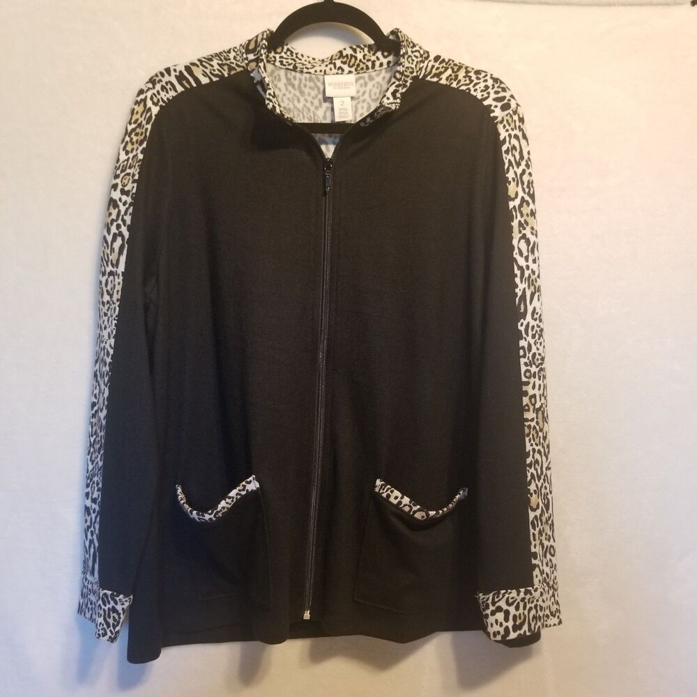 Weekends by Chicos 2 (Lg) Cardigan Sweater Full Zip Black Leopard Print Mob Wife